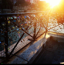 Load image into Gallery viewer, Je t'aime